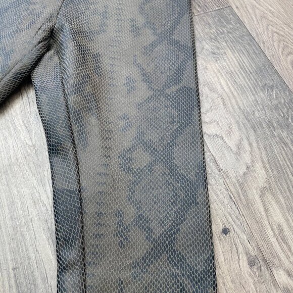 Bagatelle Faux Suede Python Leggings Olive Green Size XS - Picture 3 of 11